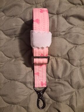 Lug Pink Bows Crossbody Strap